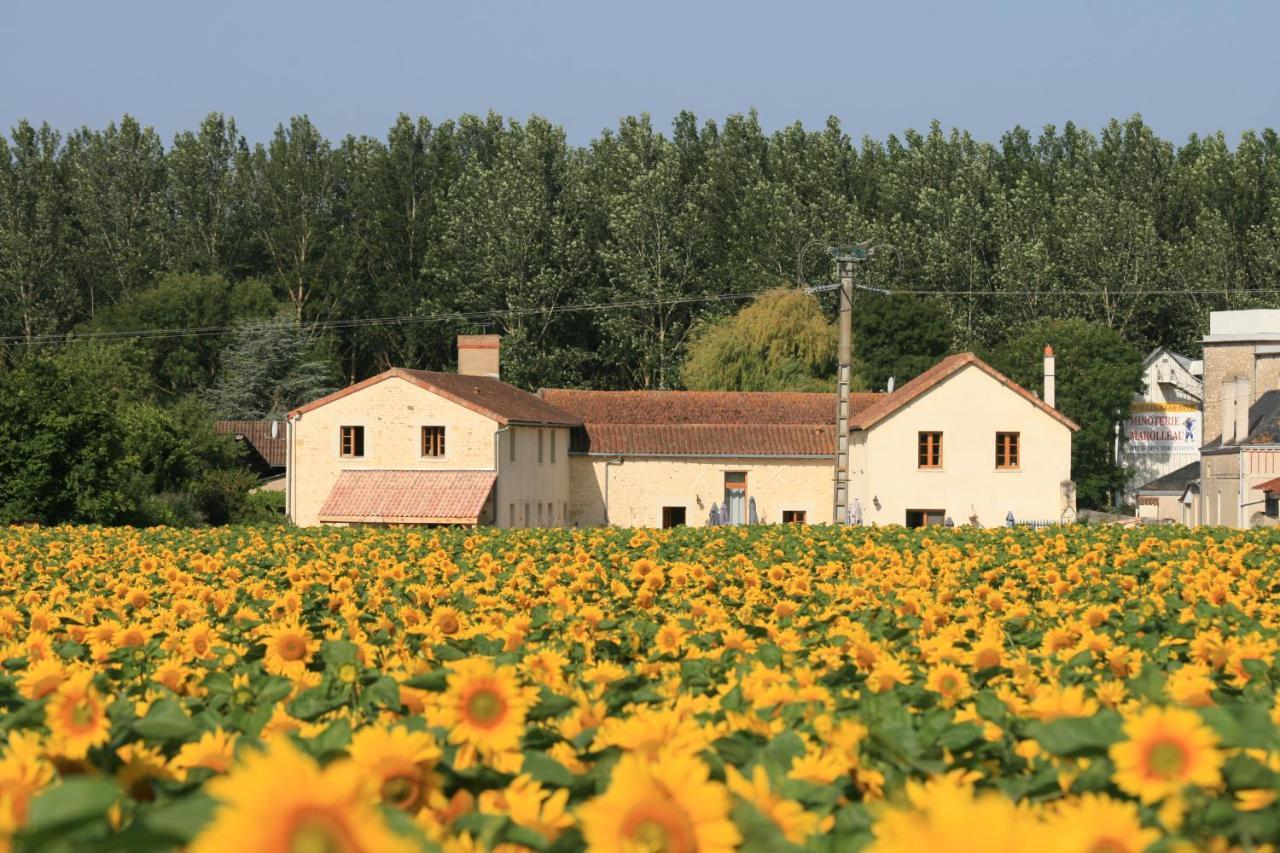 ホテル Loire Escapes ベリ エクステリア 写真